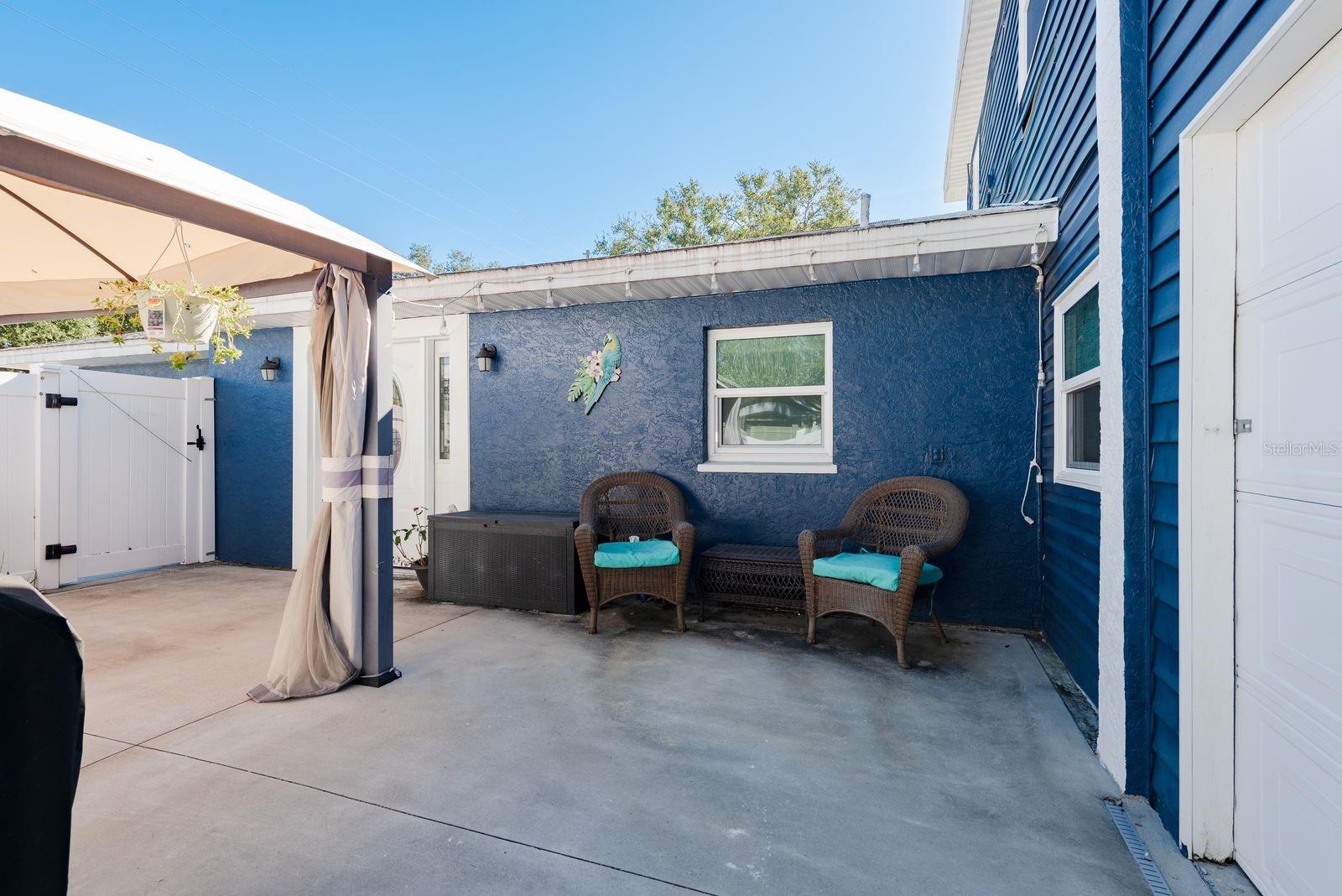 Image 8 of 29 For 819 10th Street Sw A