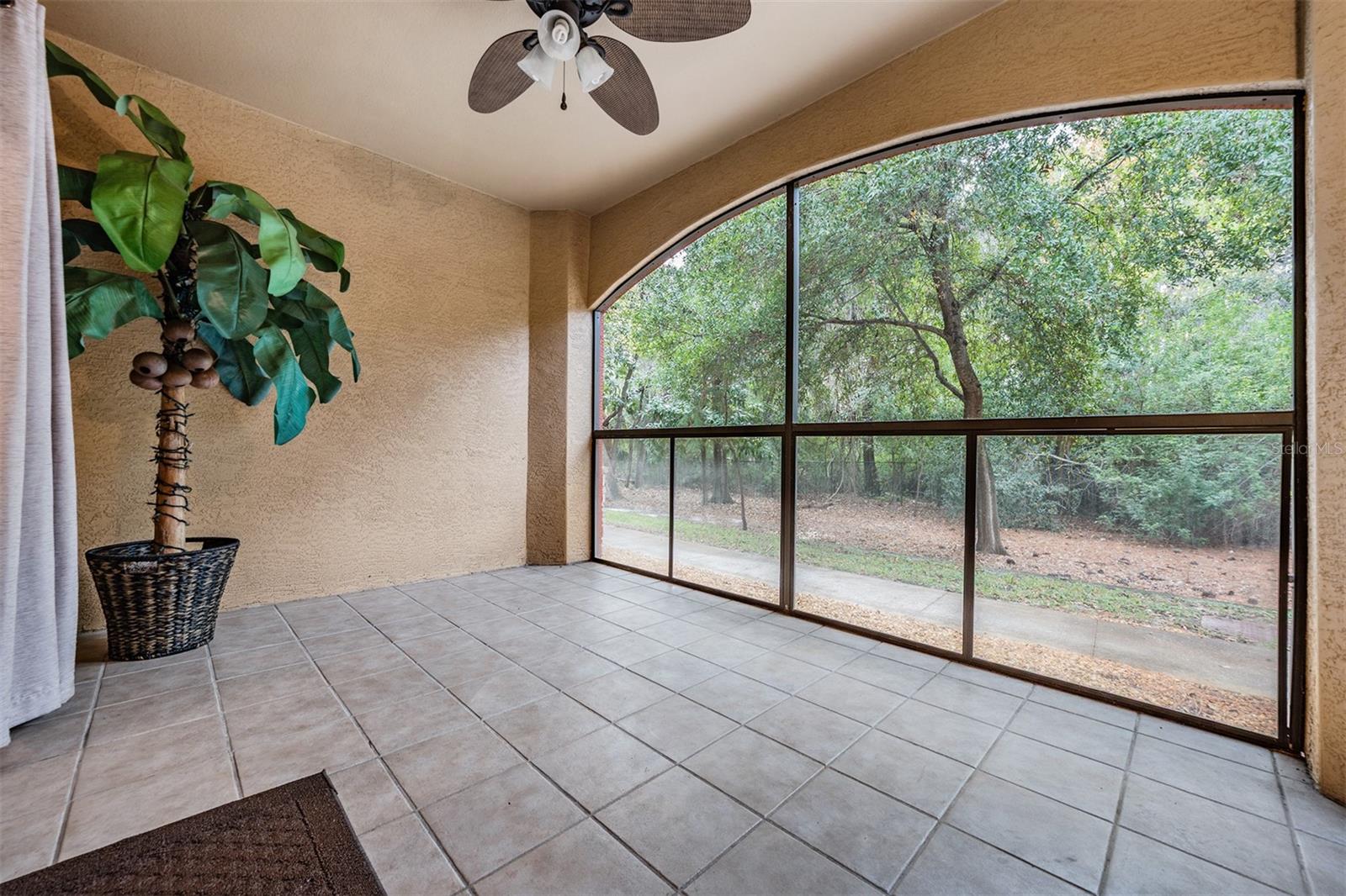 Image 16 of 54 For 2148 Chianti Place 13-0139