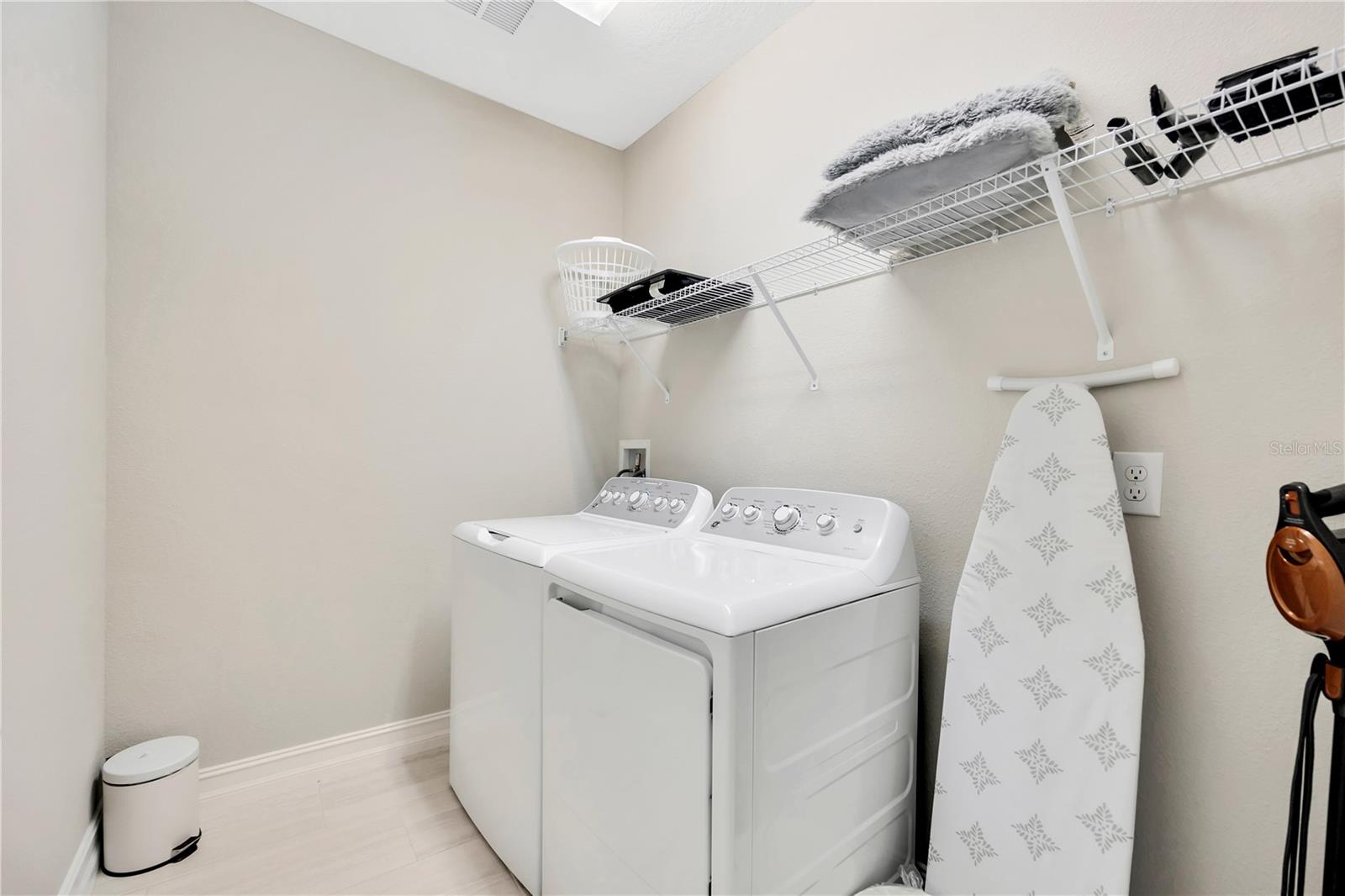 Image 26 of 46 For 5351 Bridge Street 100