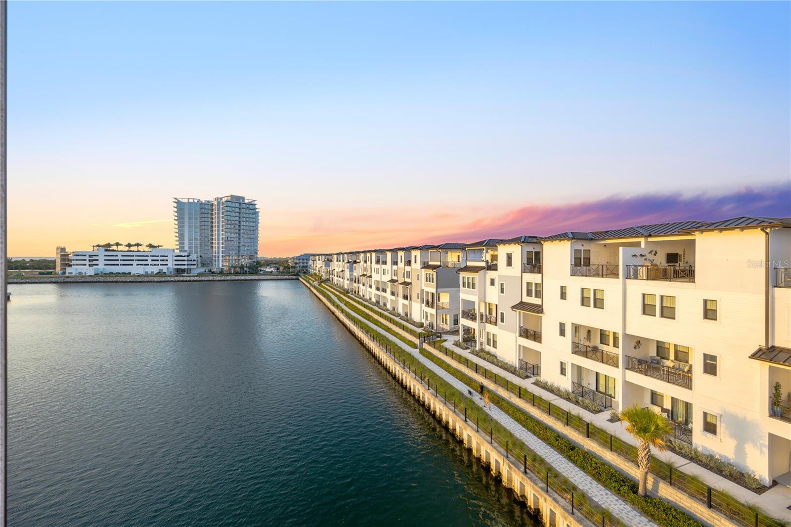 Image 33 of 46 For 5351 Bridge Street 100