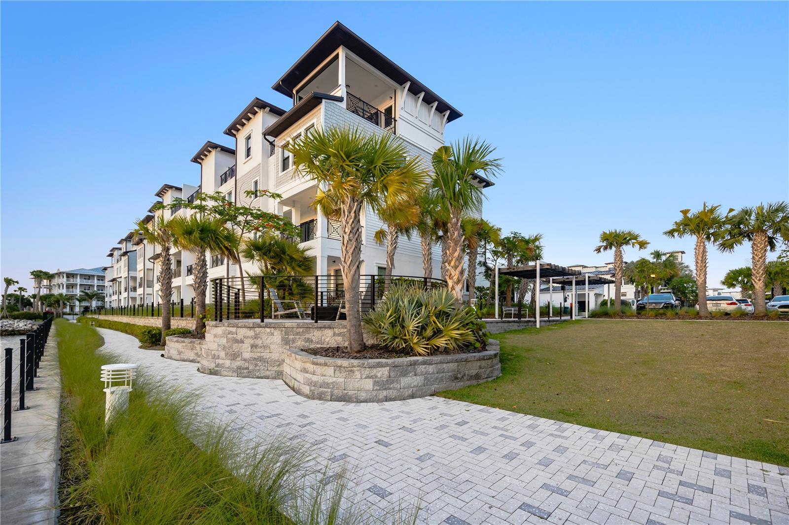 Image 39 of 46 For 5351 Bridge Street 100