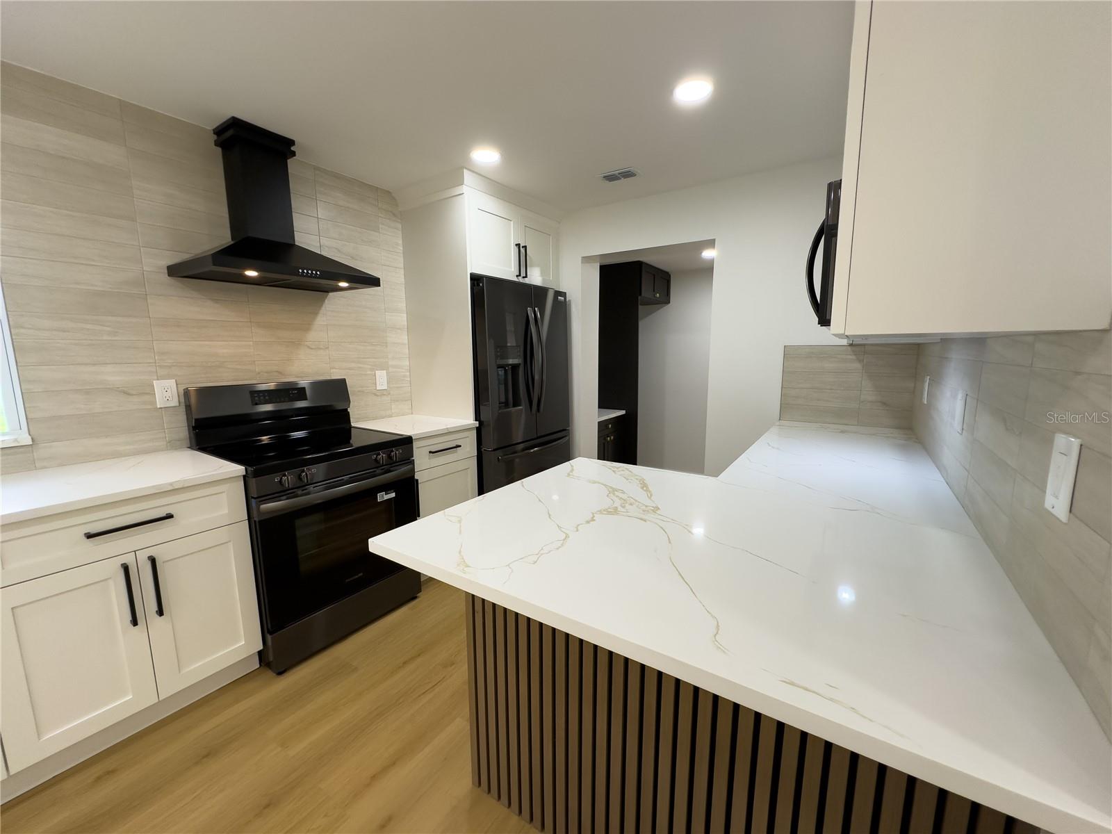 Image 16 of 27 For 4105 Knights Avenue