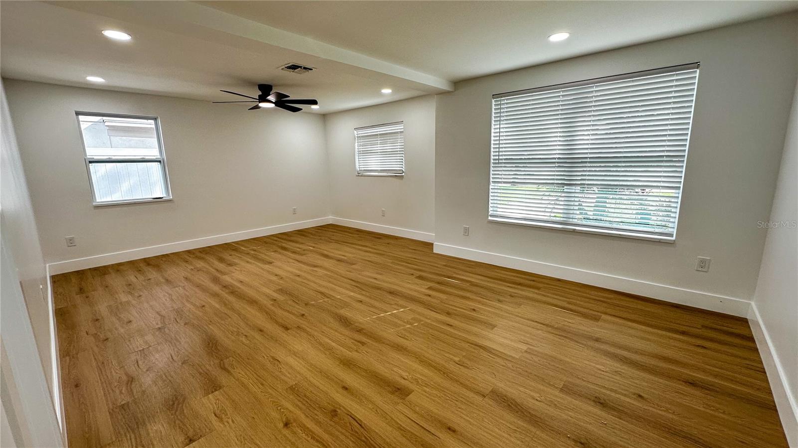 Image 20 of 27 For 4105 Knights Avenue