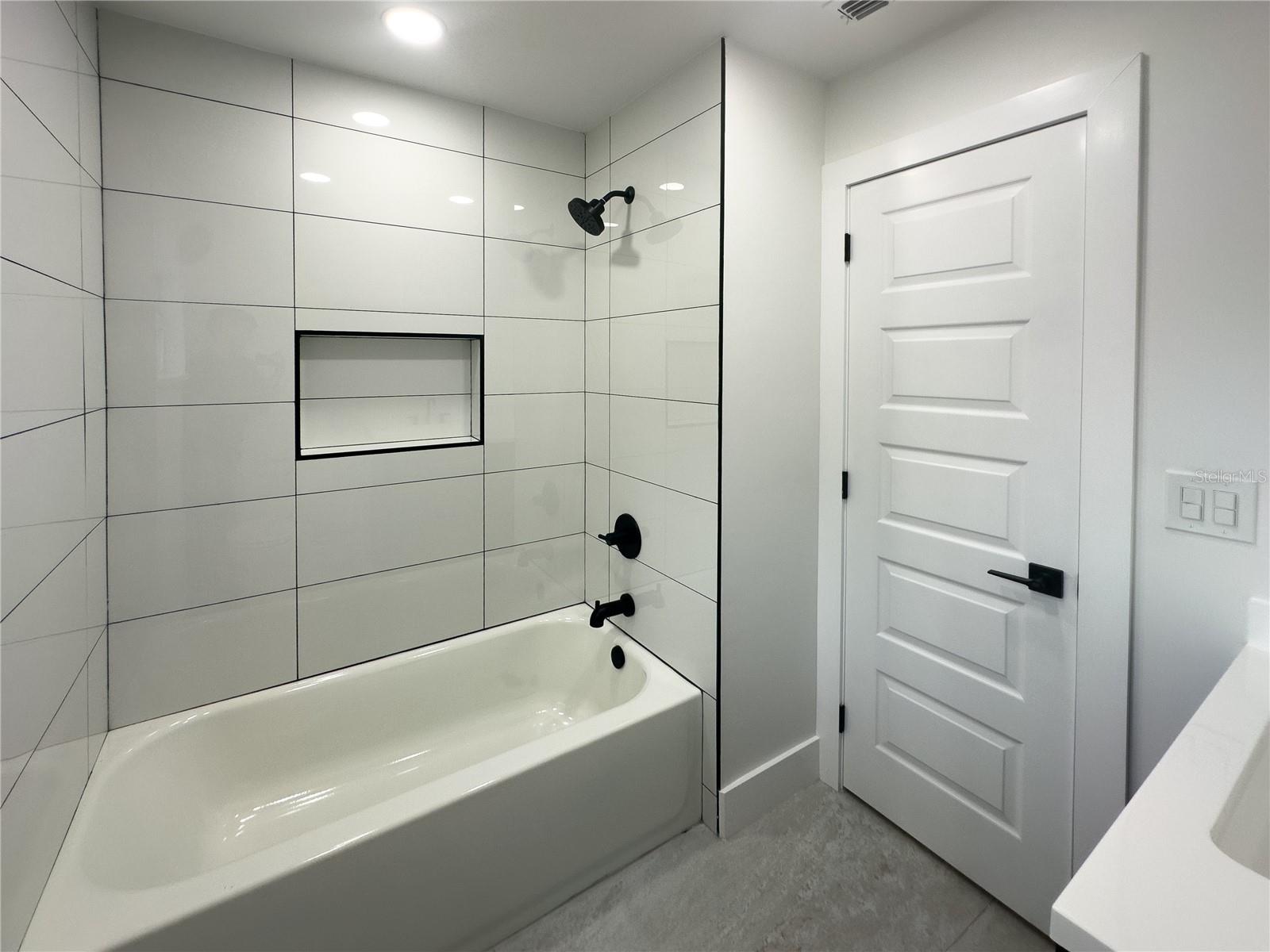 Image 22 of 27 For 4105 Knights Avenue