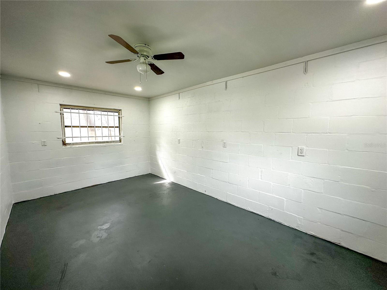 Image 7 of 27 For 4105 Knights Avenue