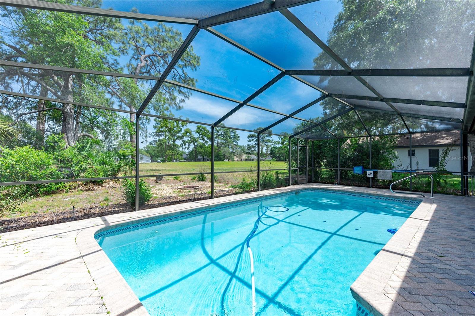 Listing photo id 38 for 5298 Florentine Court