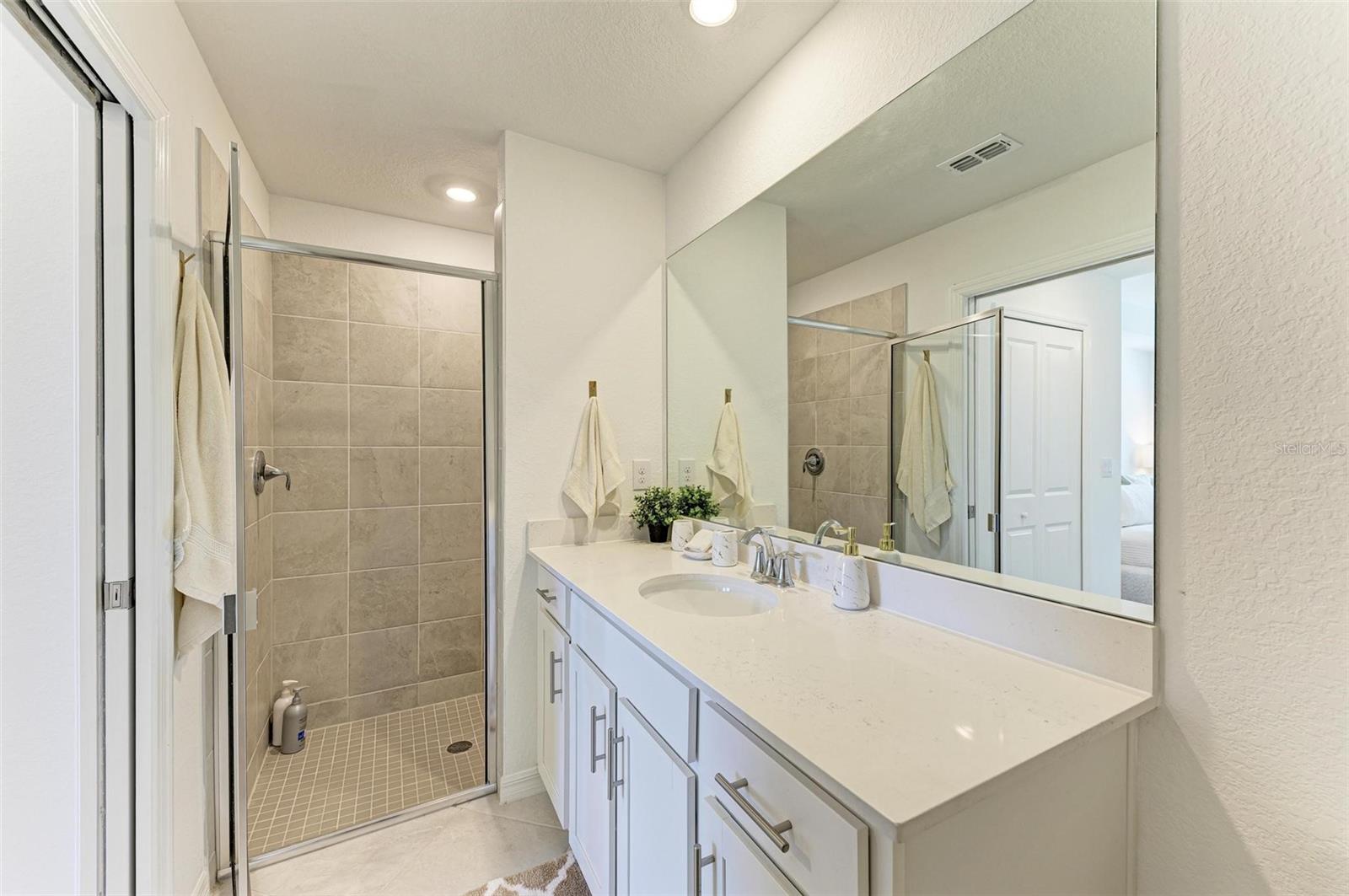 Image 14 of 93 For 12280 Wellen Golf Street 101