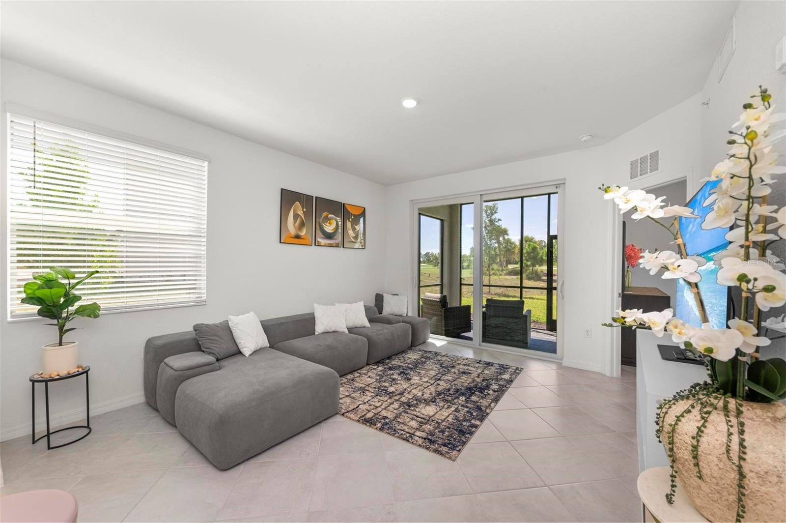 Image 15 of 93 For 12280 Wellen Golf Street 101