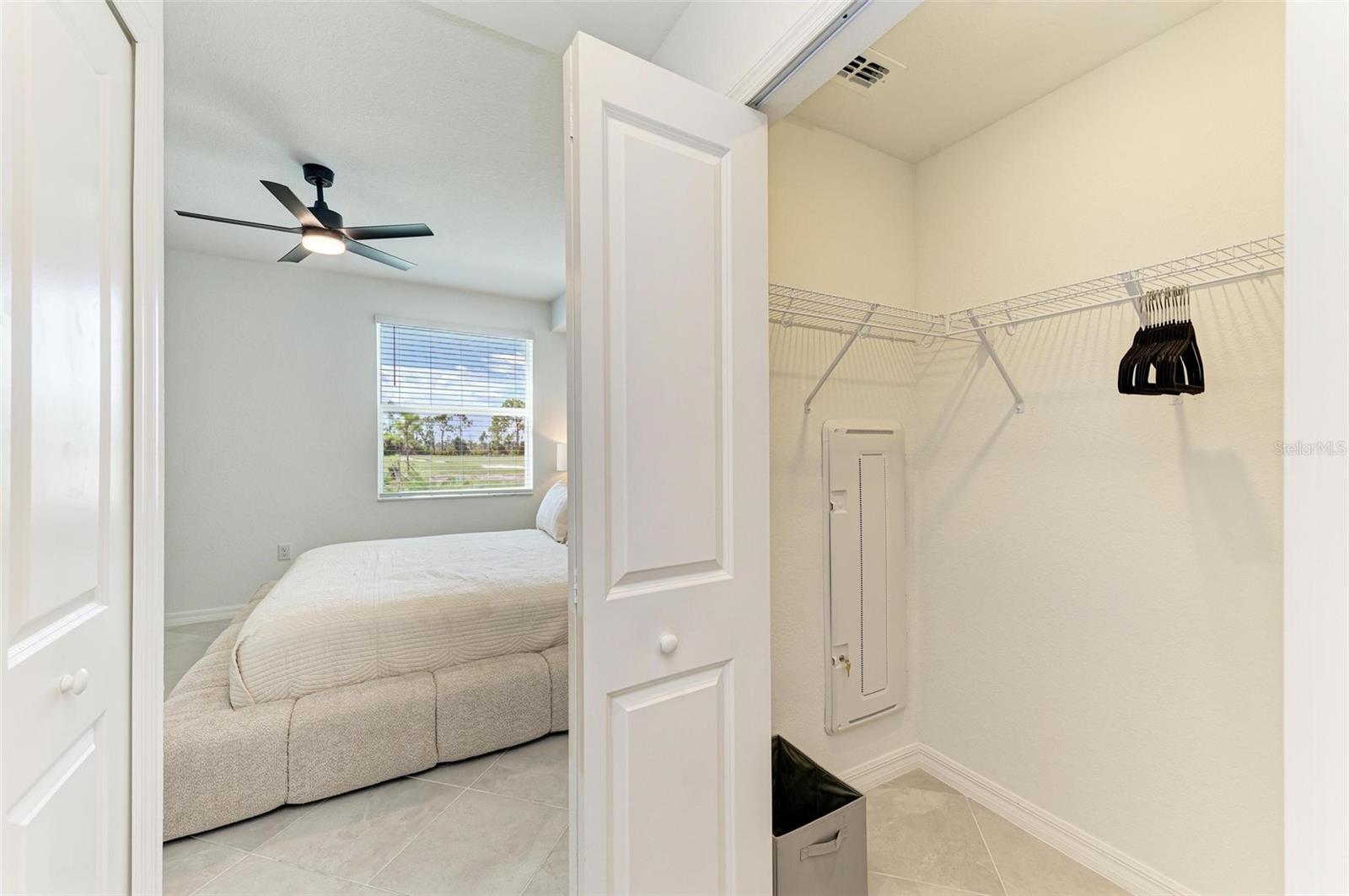 Image 16 of 93 For 12280 Wellen Golf Street 101