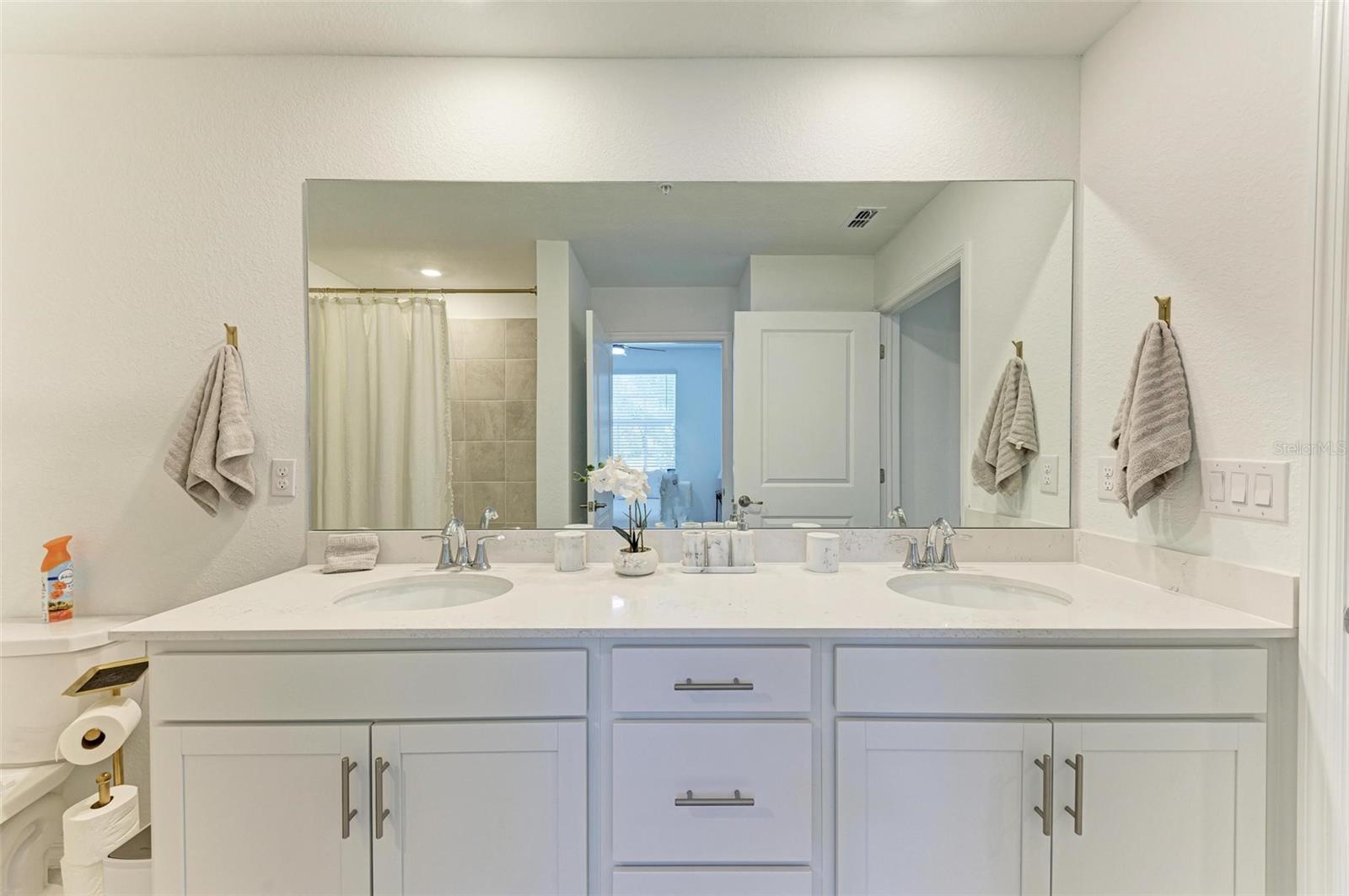 Image 24 of 93 For 12280 Wellen Golf Street 101