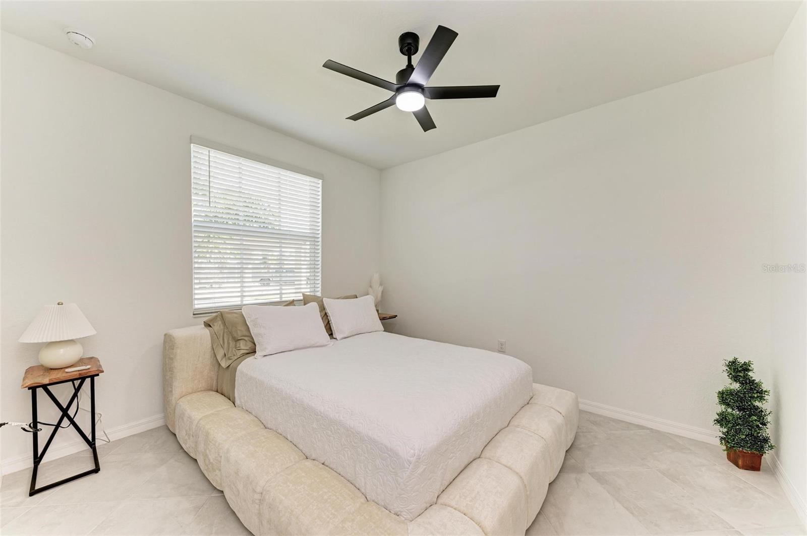 Image 27 of 93 For 12280 Wellen Golf Street 101