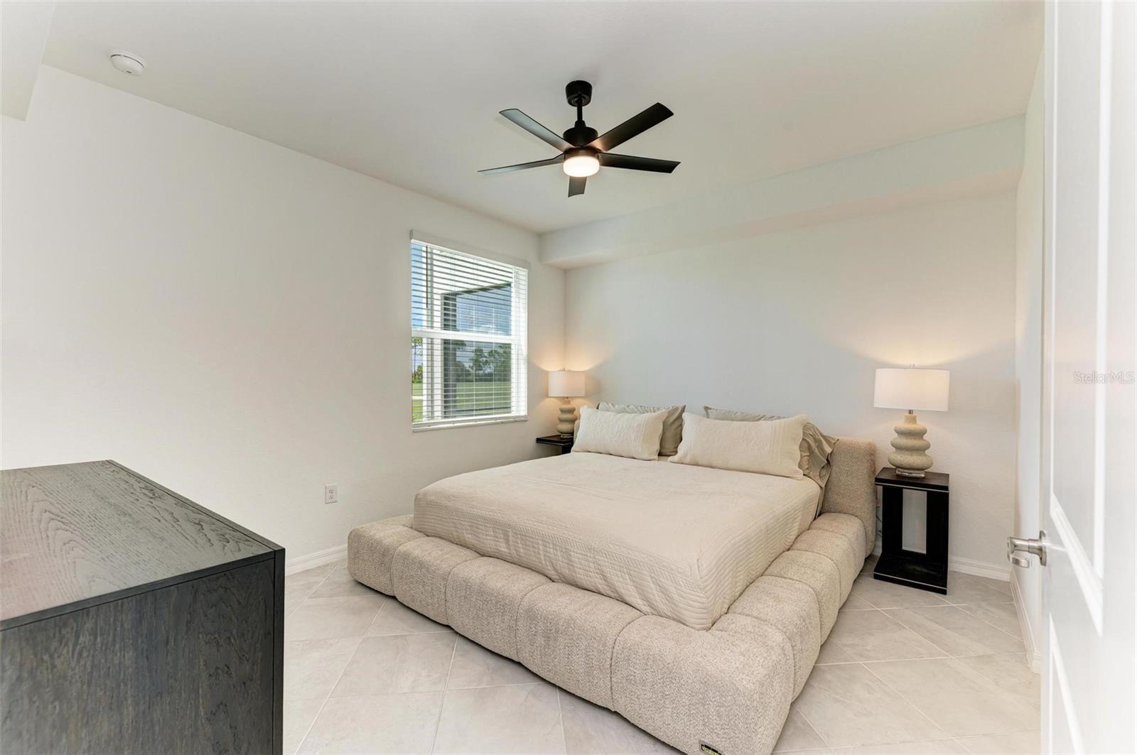 Image 35 of 93 For 12280 Wellen Golf Street 101