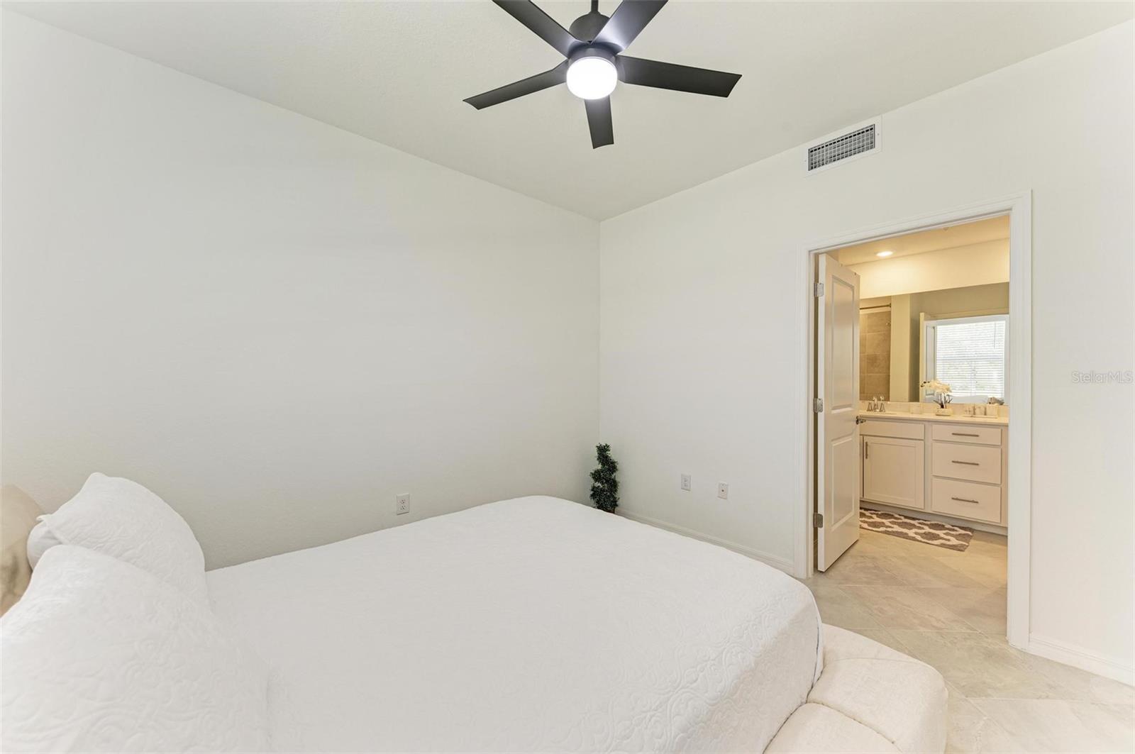 Image 38 of 93 For 12280 Wellen Golf Street 101