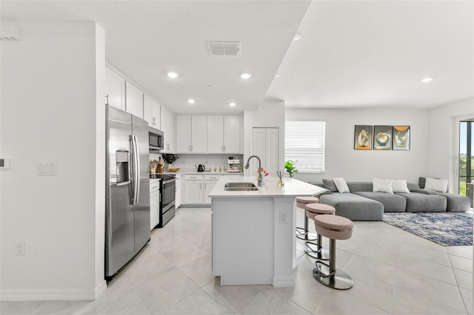 Image 7 of 93 For 12280 Wellen Golf Street 101