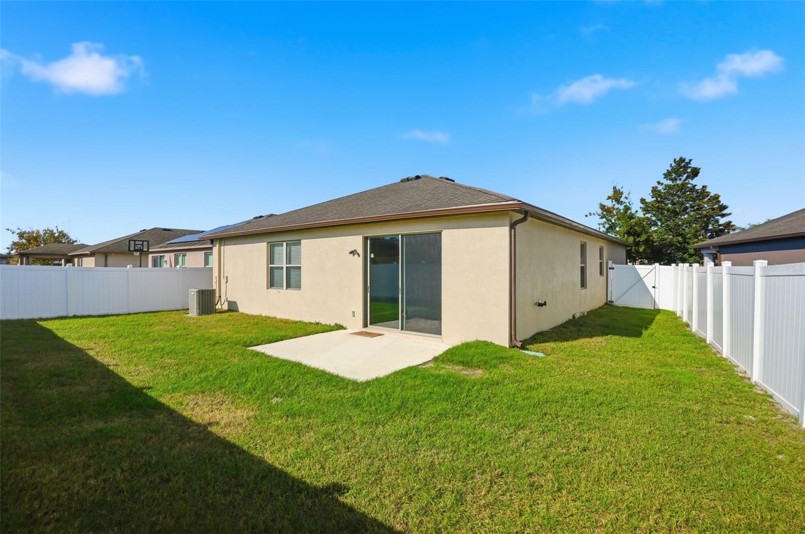 Image 4 of 34 For 706 Sugar Camp Way