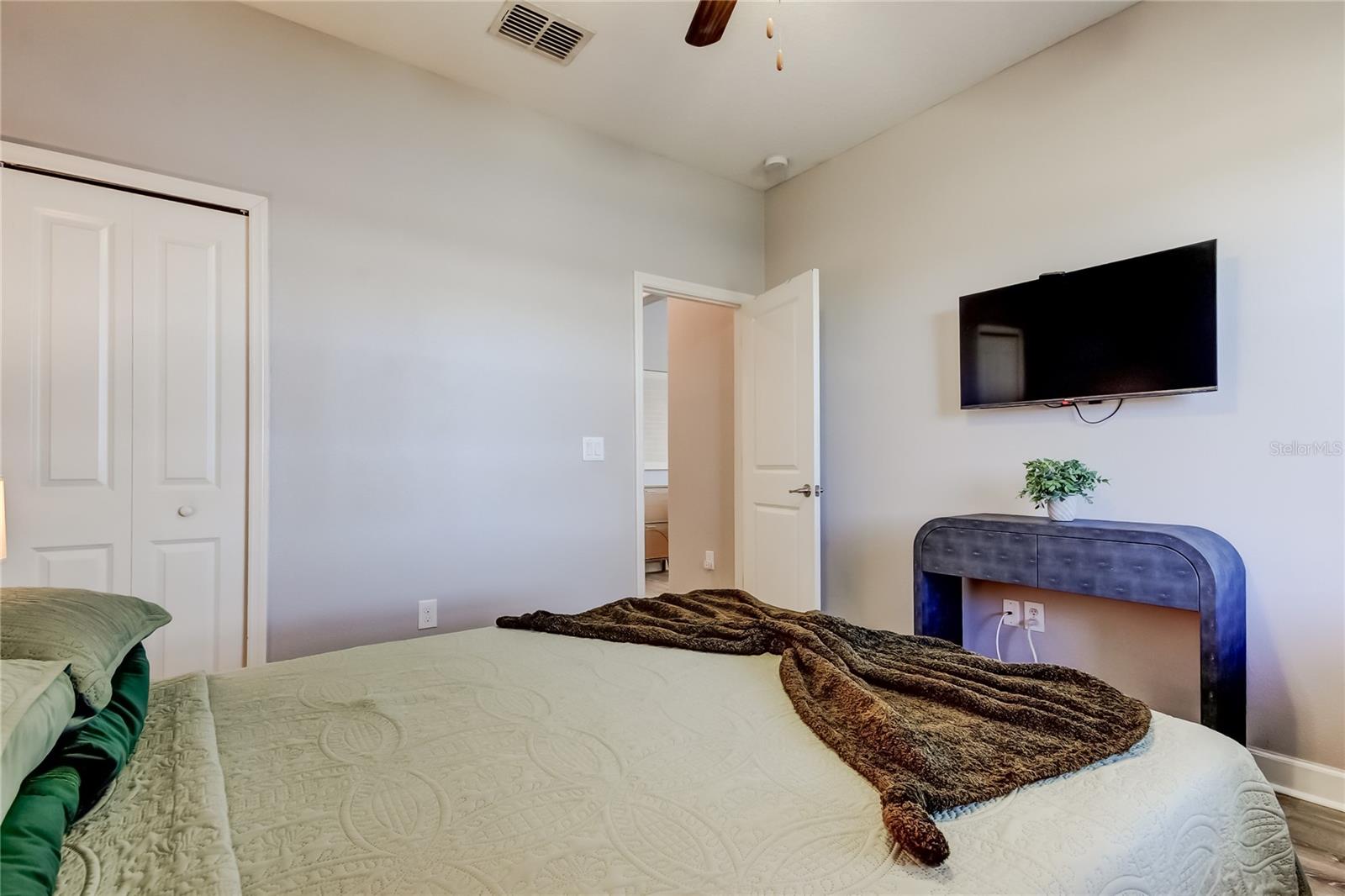 Image 28 of 71 For 10222 Count Fleet Drive