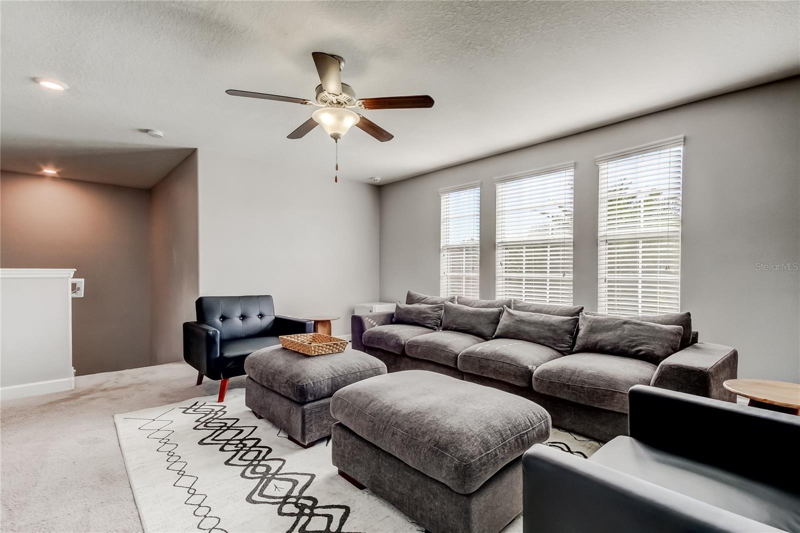 Image 33 of 71 For 10222 Count Fleet Drive