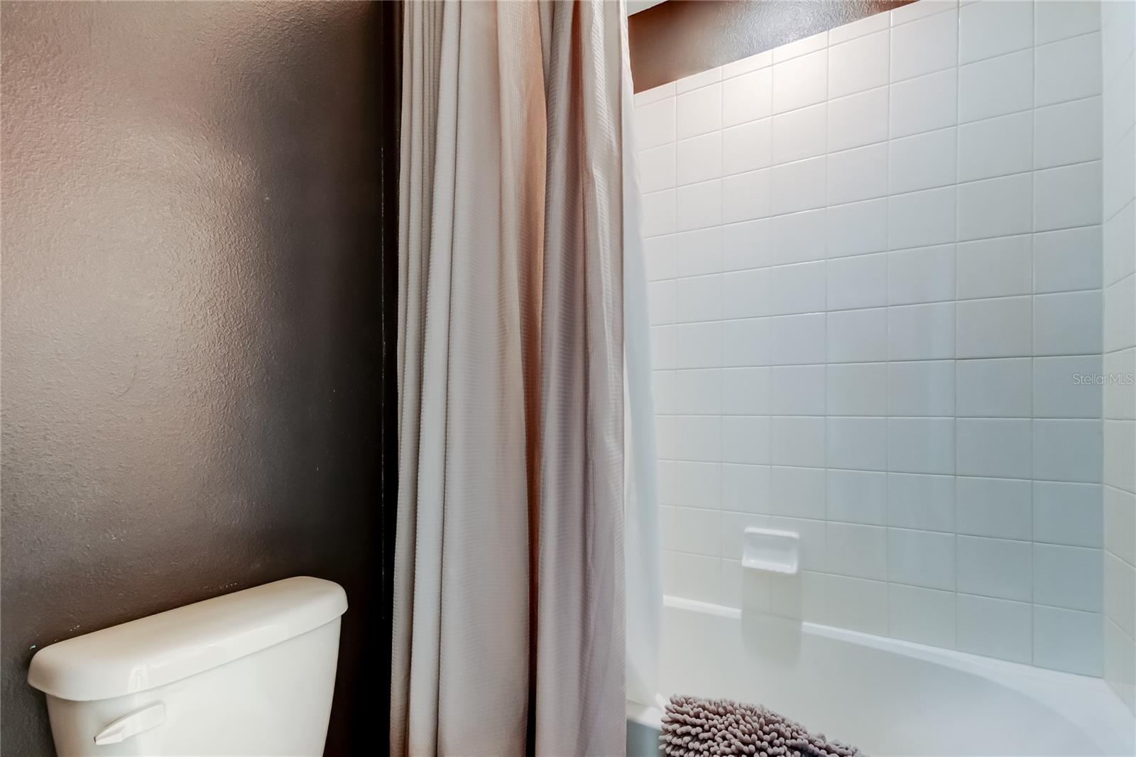 Image 36 of 71 For 10222 Count Fleet Drive