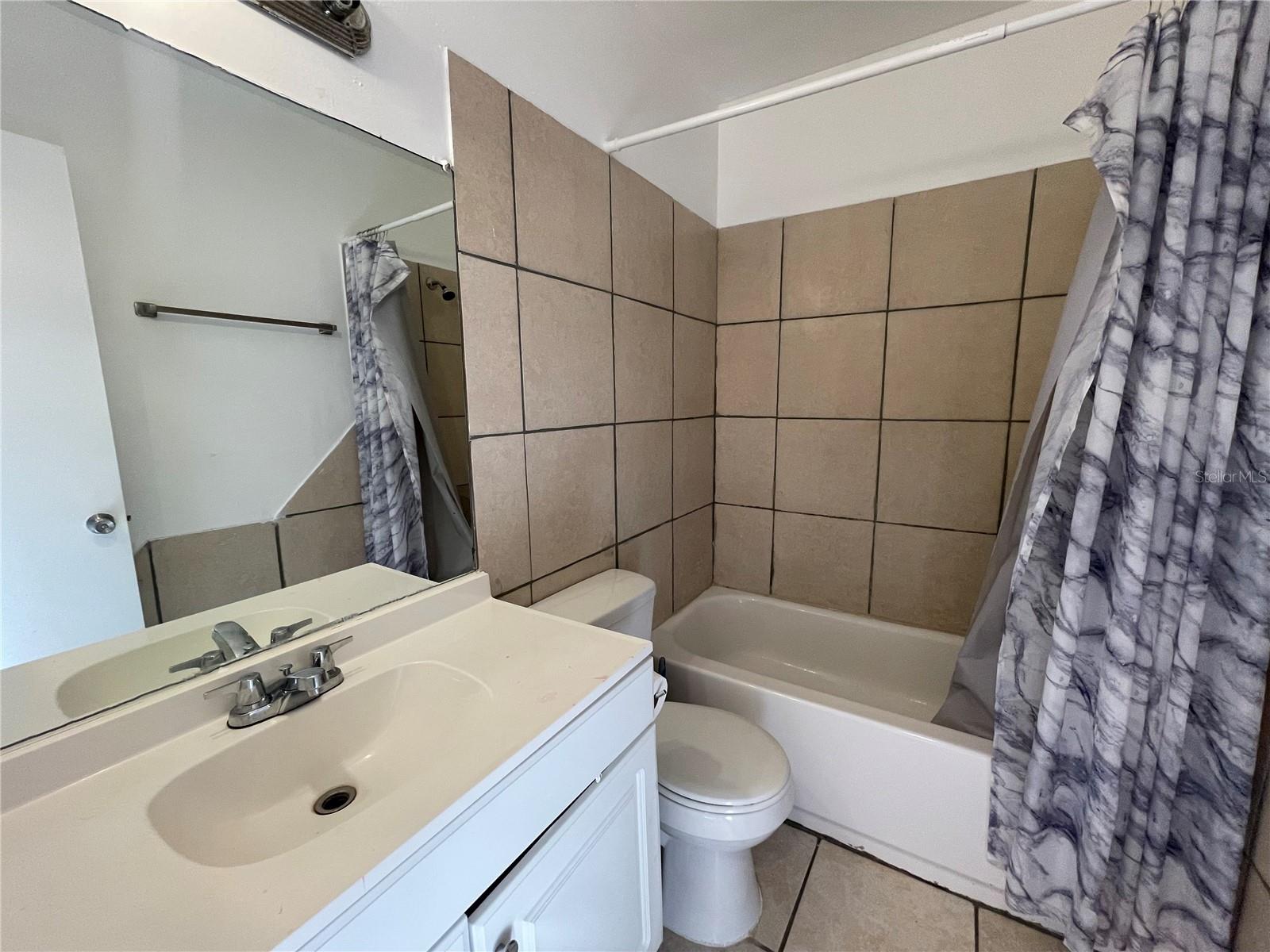 Image 8 of 12 For 185 Fulton Street Ne 2