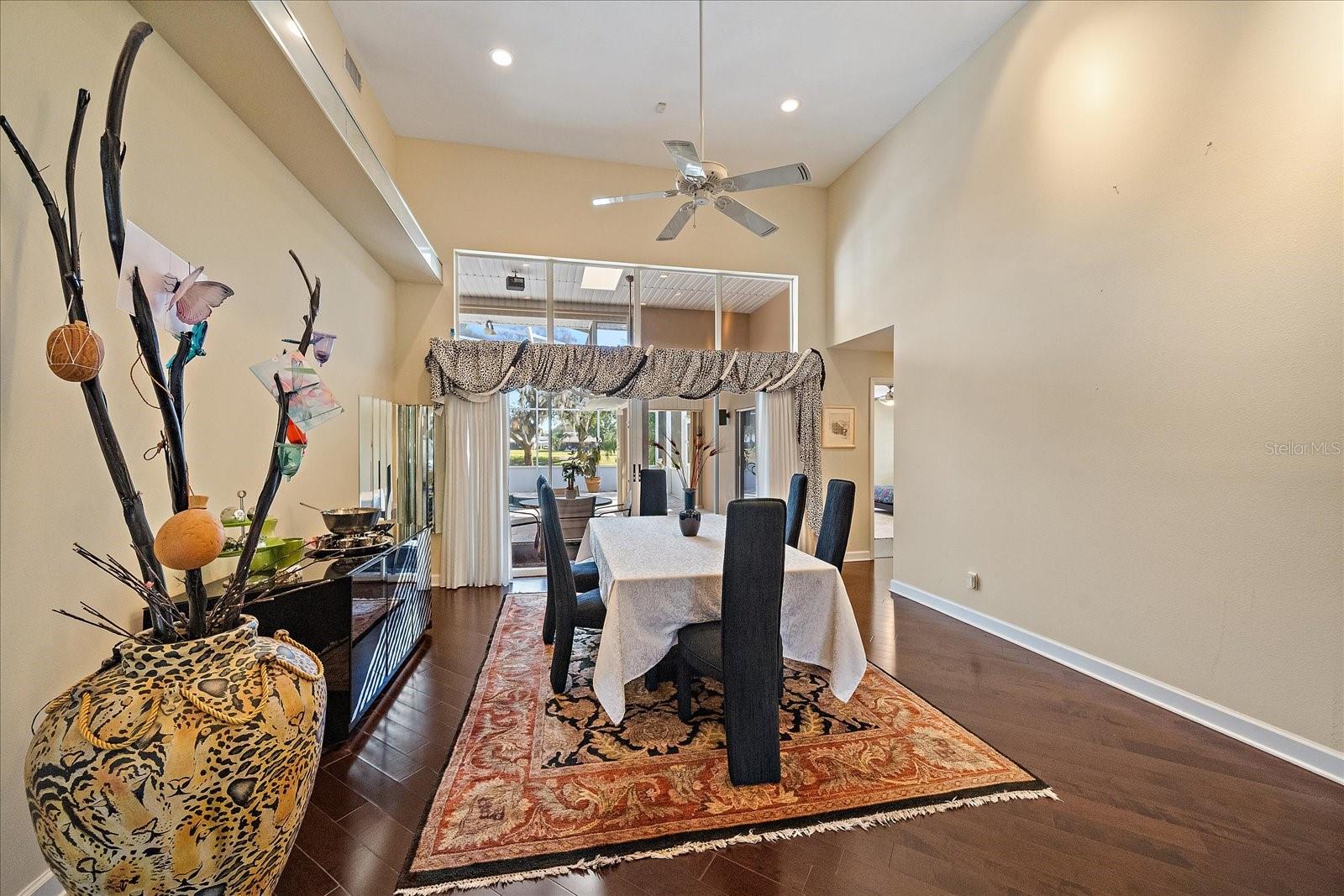 Image 12 of 81 For 3416 Sunrise Drive