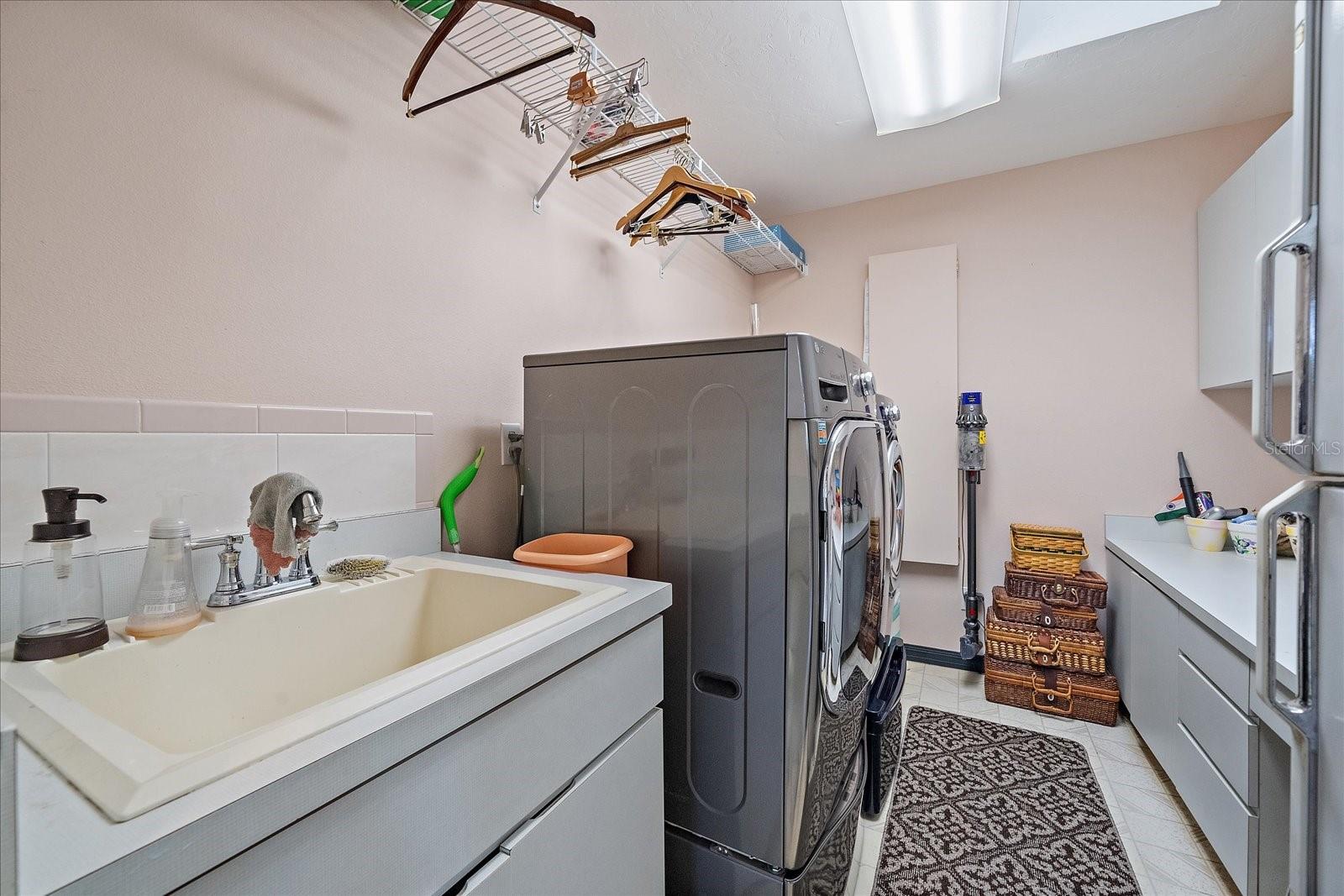 Image 36 of 81 For 3416 Sunrise Drive