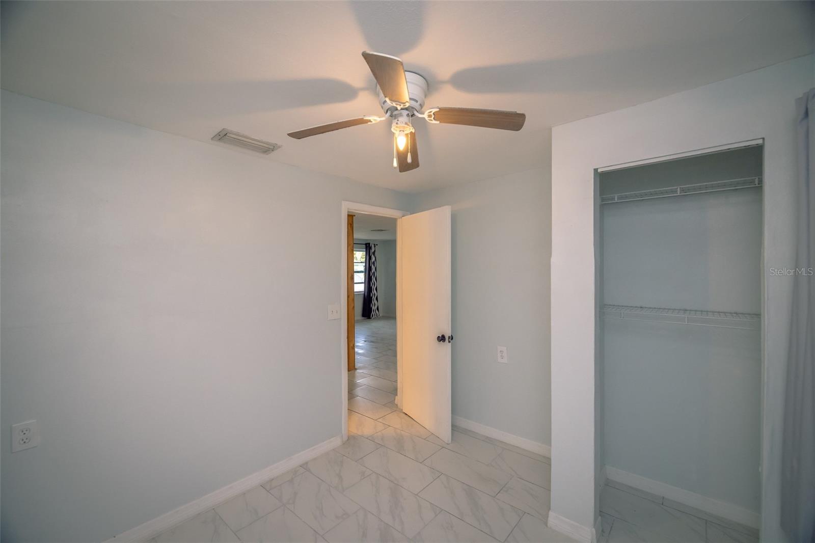 Listing photo id 28 for 5130 Mallett Drive