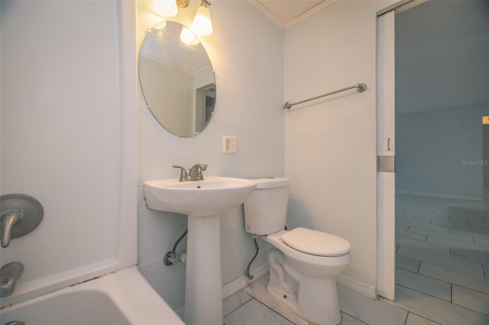 Listing photo id 31 for 5130 Mallett Drive