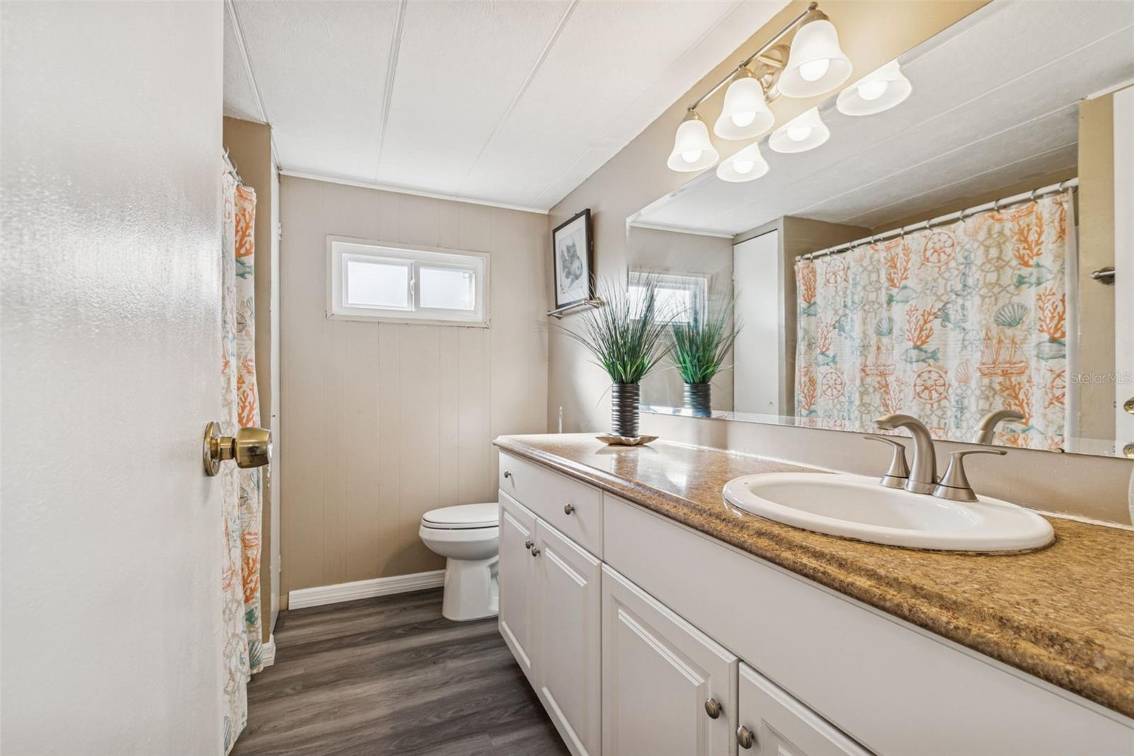 Image 14 of 45 For 86 Pindo Palm Street W