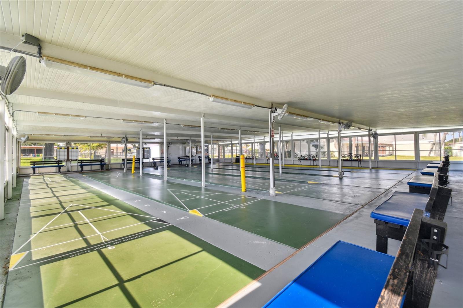 Image 31 of 45 For 86 Pindo Palm Street W