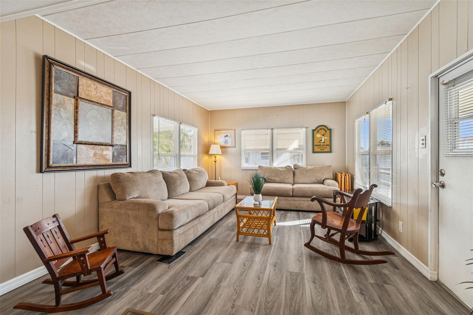 Image 6 of 45 For 86 Pindo Palm Street W