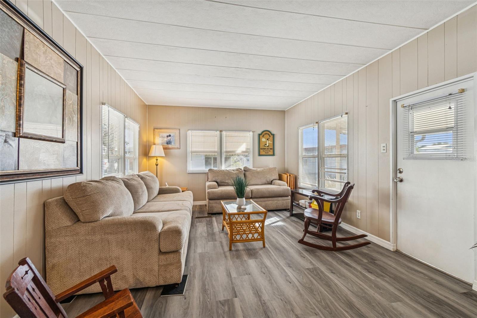 Image 7 of 45 For 86 Pindo Palm Street W