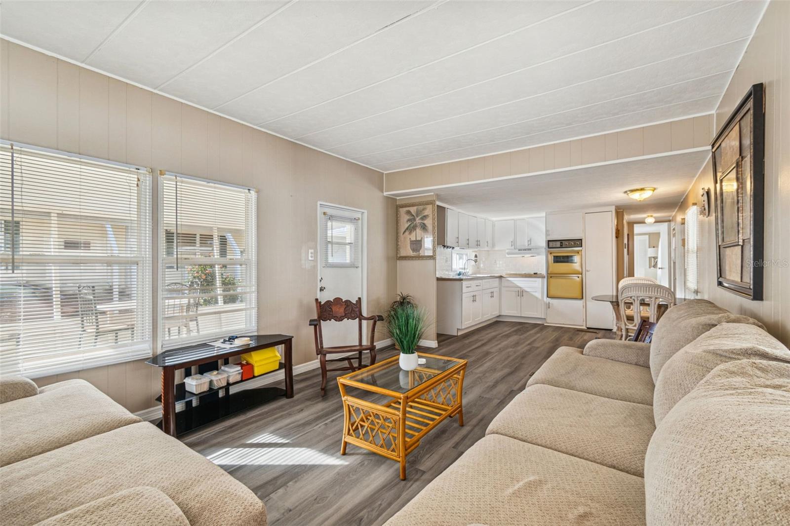 Image 8 of 45 For 86 Pindo Palm Street W