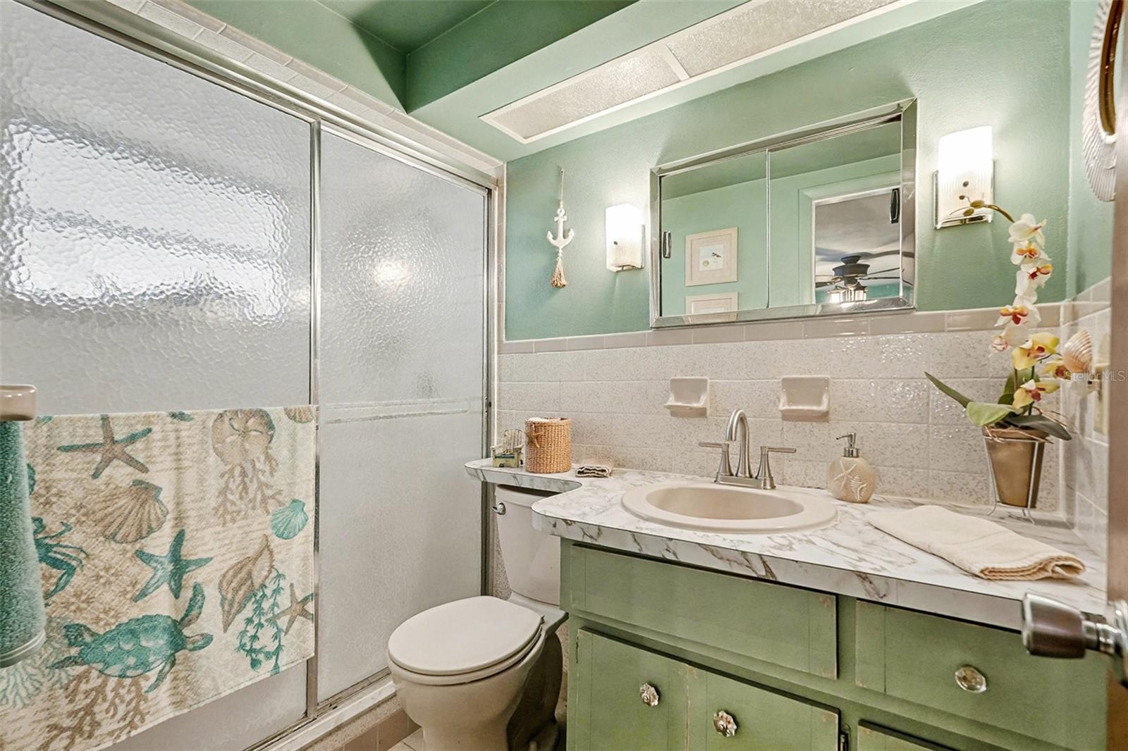 Image 19 of 25 For 5541 Andrea Drive