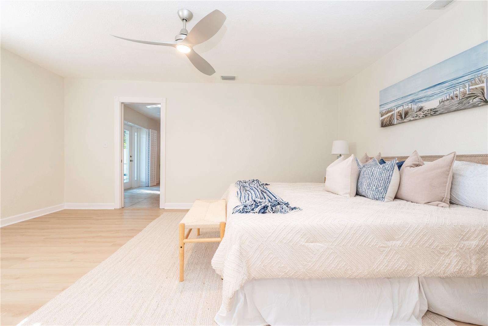 Image 17 of 46 For 226 81st Avenue N