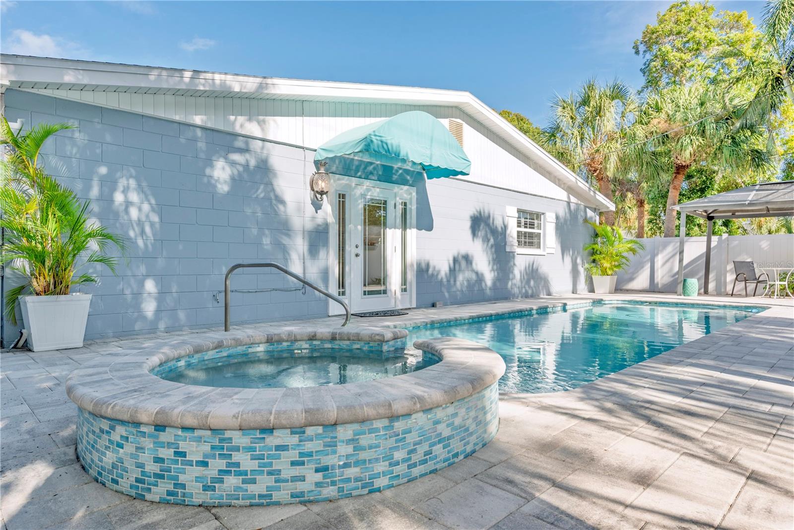 Image 2 of 46 For 226 81st Avenue N