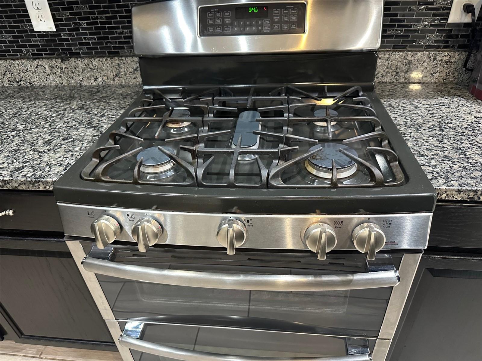 Image 16 of 82 For 21529 Southern Charm Drive