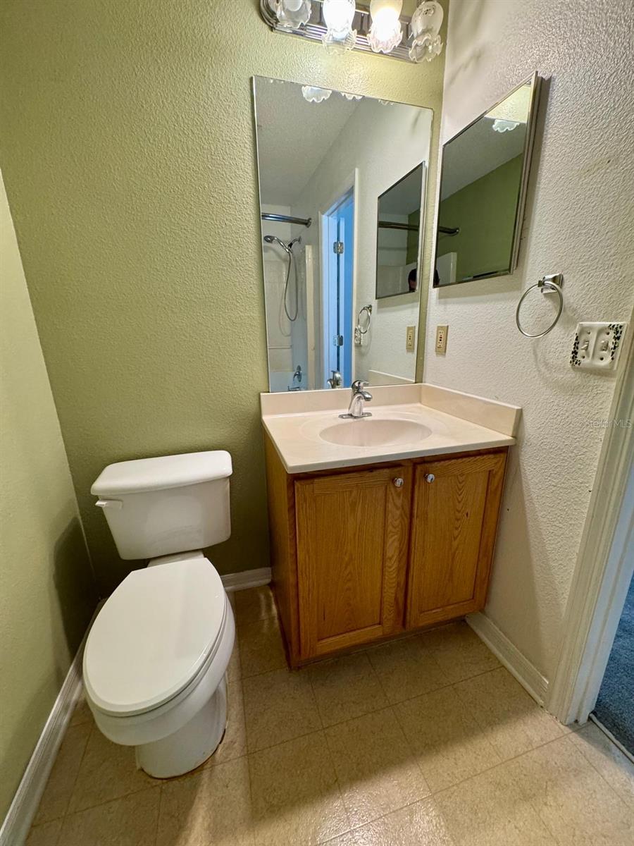 Image 17 of 20 For 1223 Gatewood Avenue