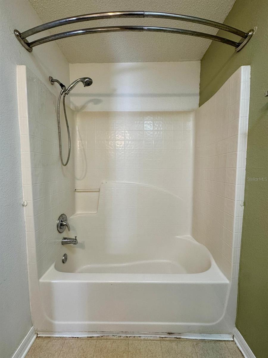 Image 18 of 20 For 1223 Gatewood Avenue