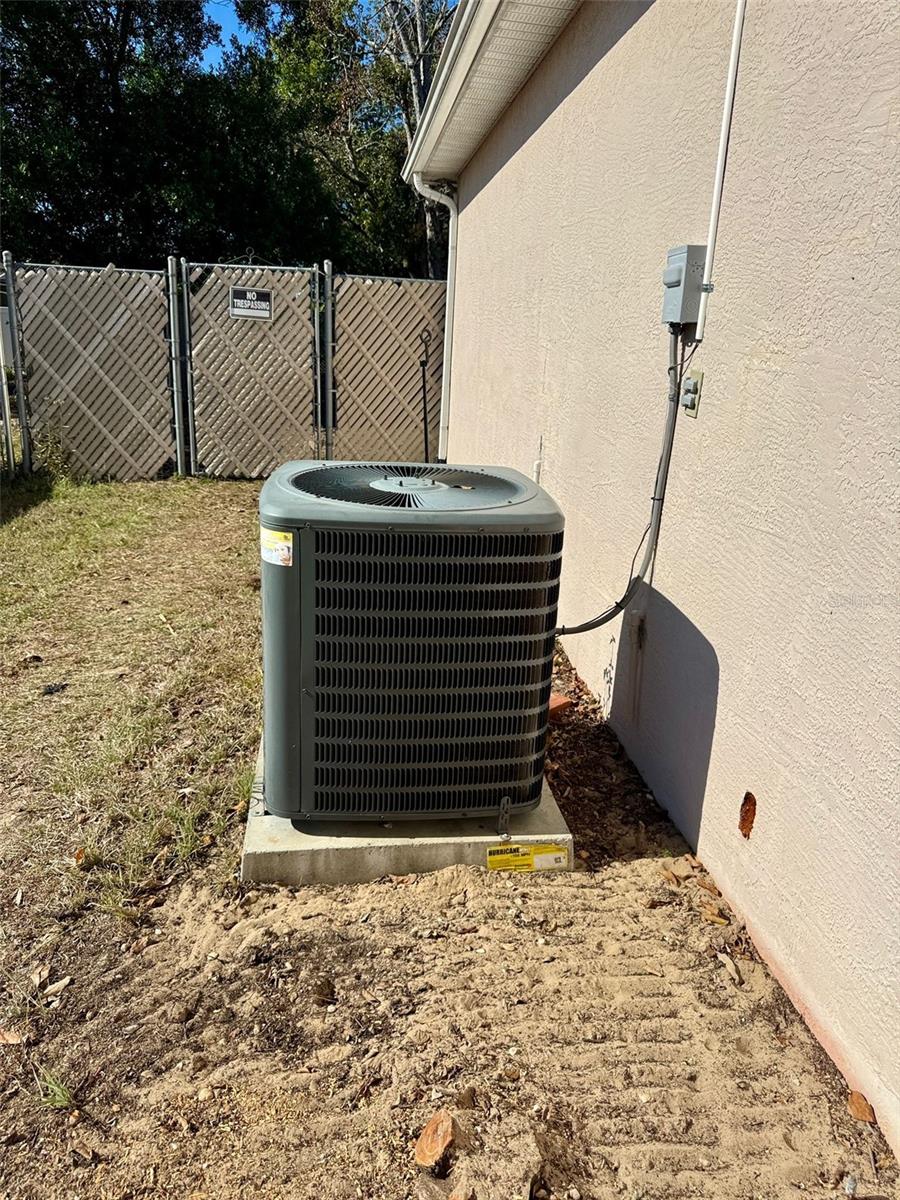 Image 3 of 20 For 1223 Gatewood Avenue