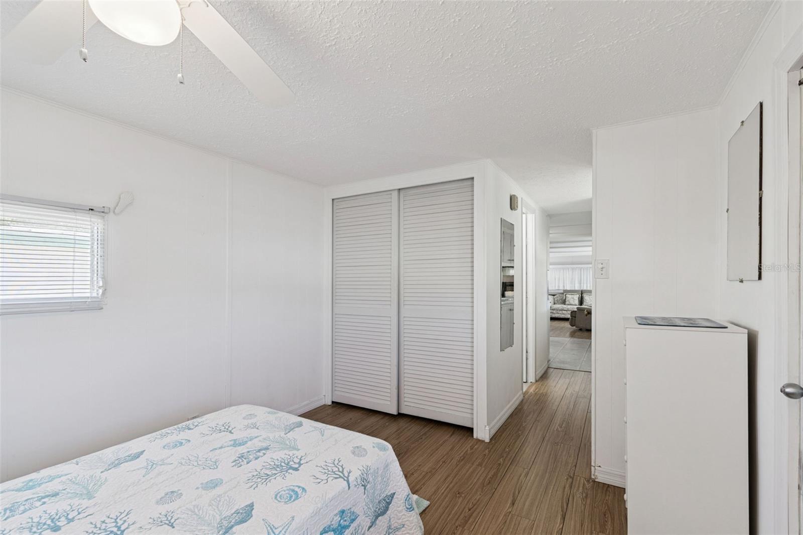 Image 25 of 26 For 12674 Seminole Boulevard C35