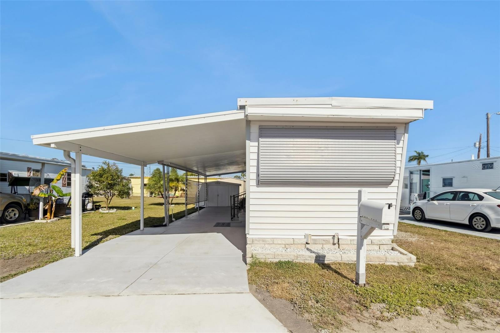 Image 3 of 26 For 12674 Seminole Boulevard C35