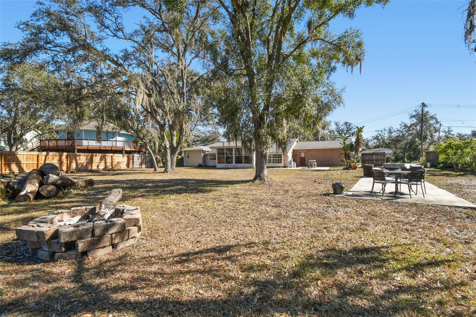 Image 36 of 92 For 12902 Howard Avenue