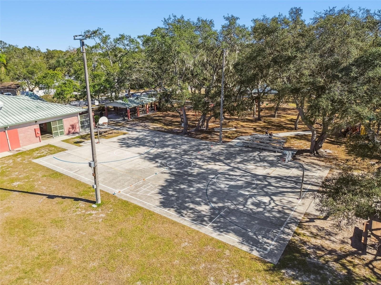 Image 45 of 92 For 12902 Howard Avenue