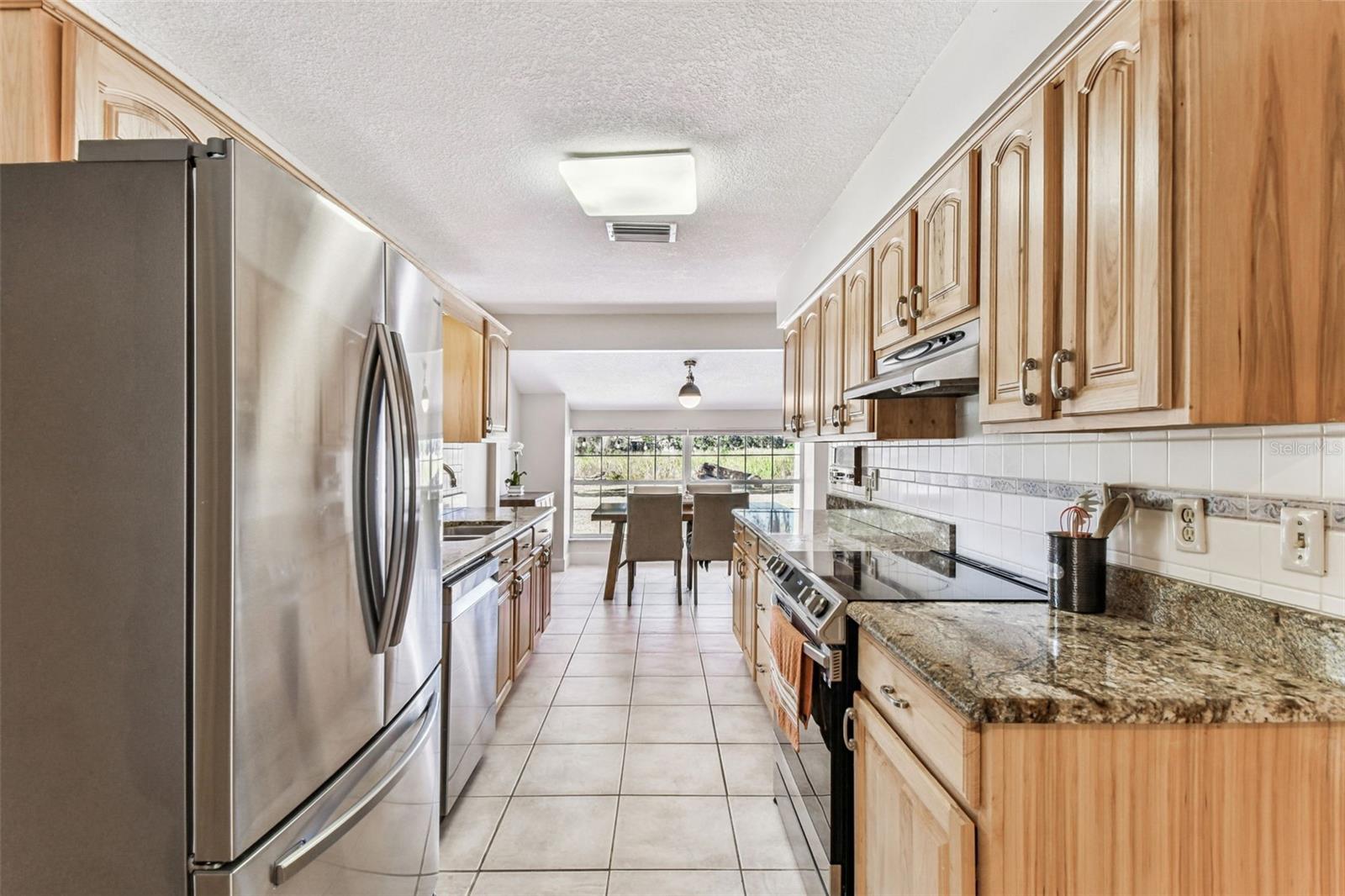 Image 51 of 92 For 12902 Howard Avenue