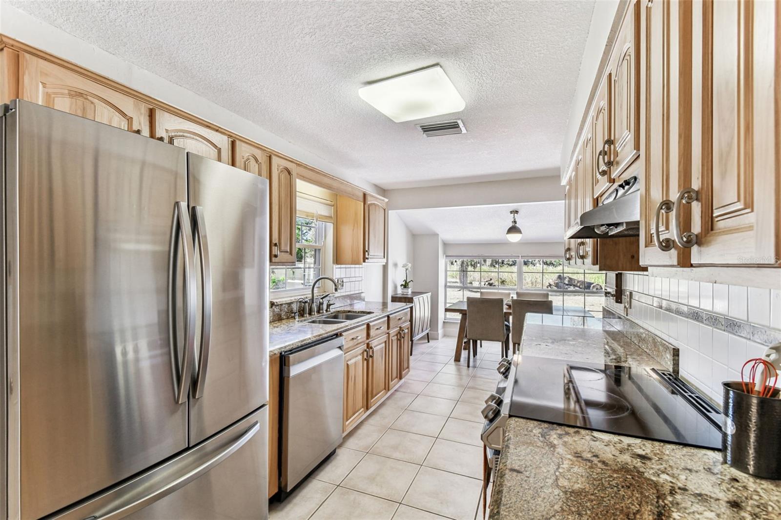 Image 52 of 92 For 12902 Howard Avenue