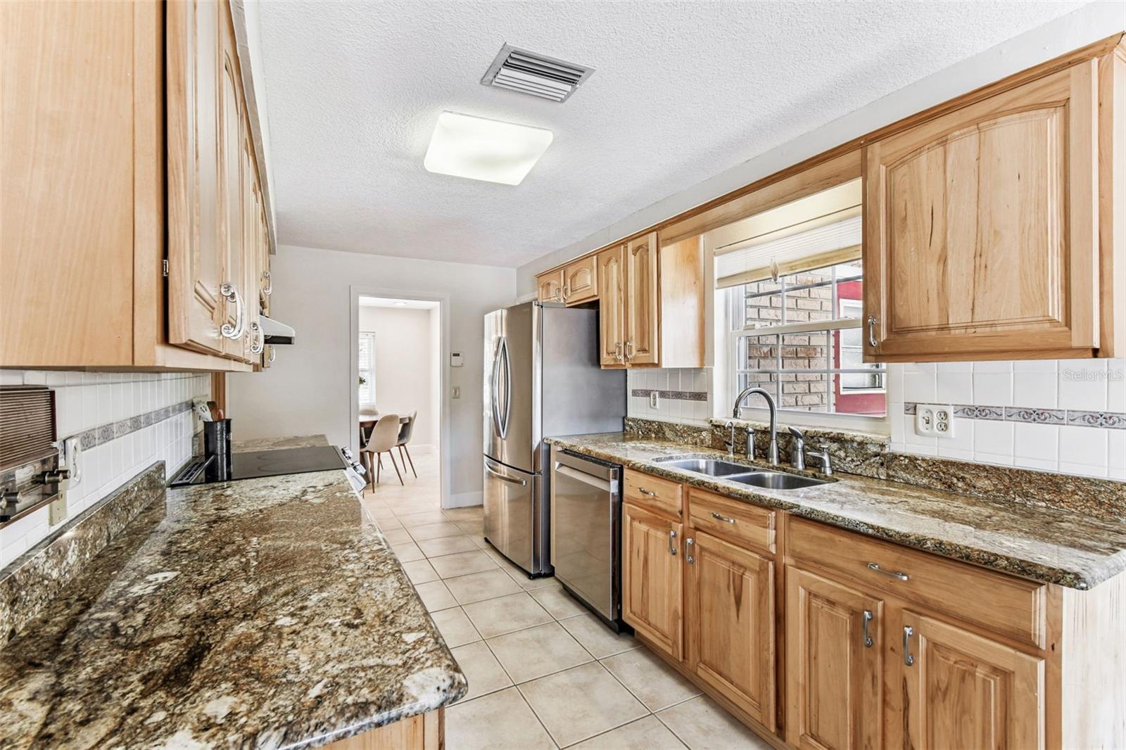 Image 53 of 92 For 12902 Howard Avenue