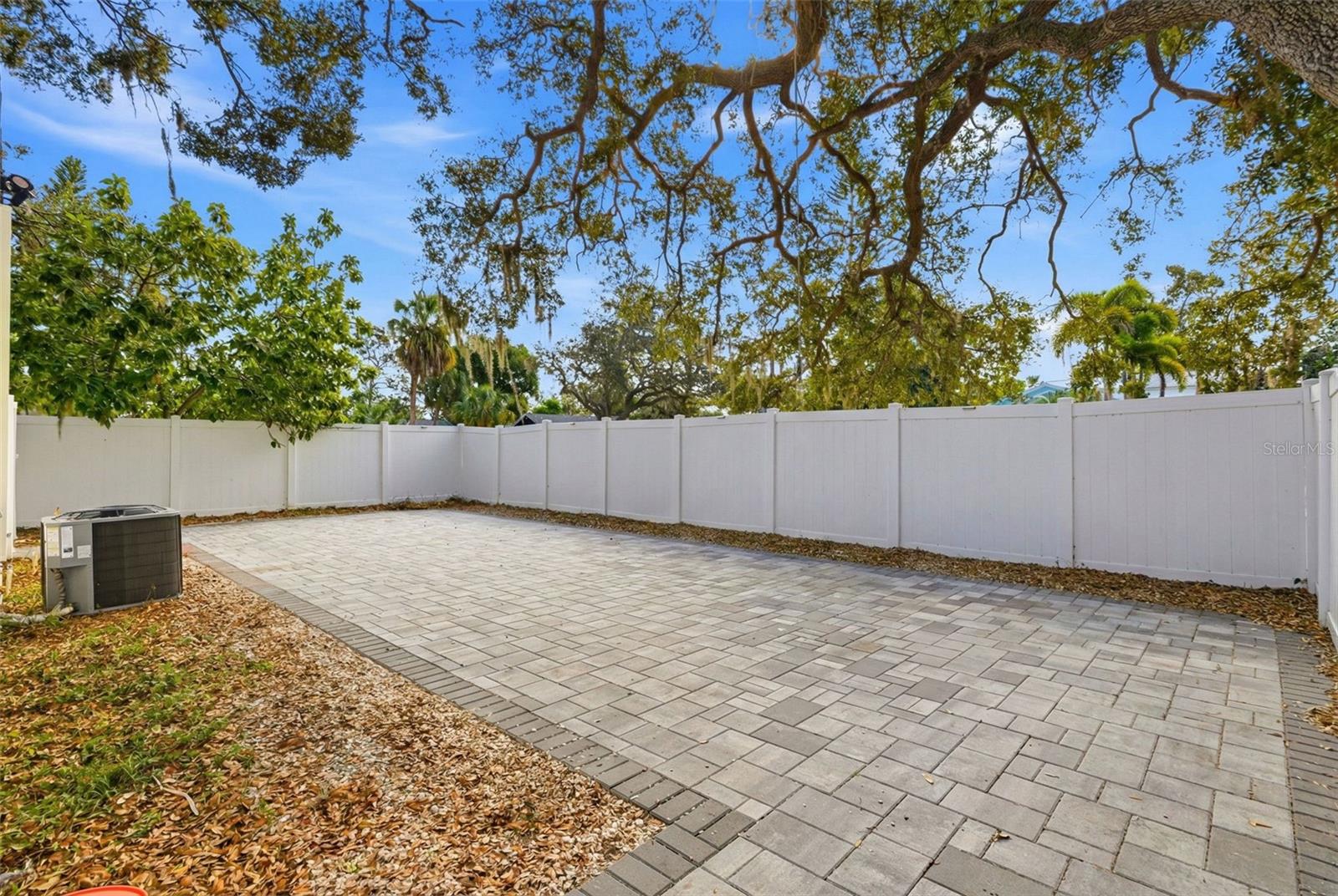 Image 3 of 39 For 715 53rd Street S