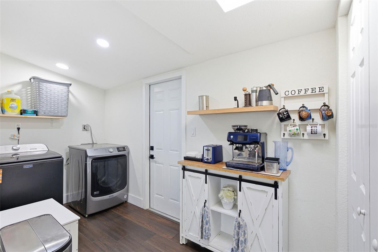 Image 7 of 39 For 715 53rd Street S