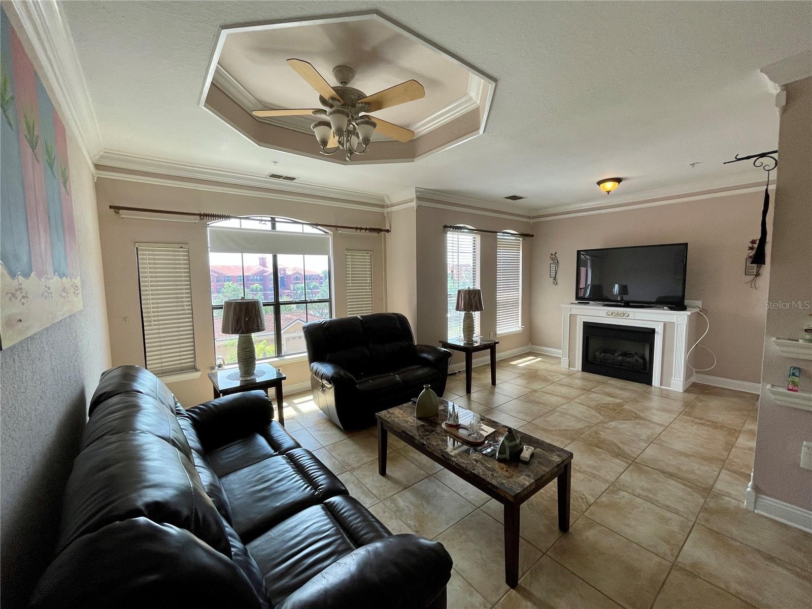 Image 4 of 18 For 2738 Via Tivoli  231b