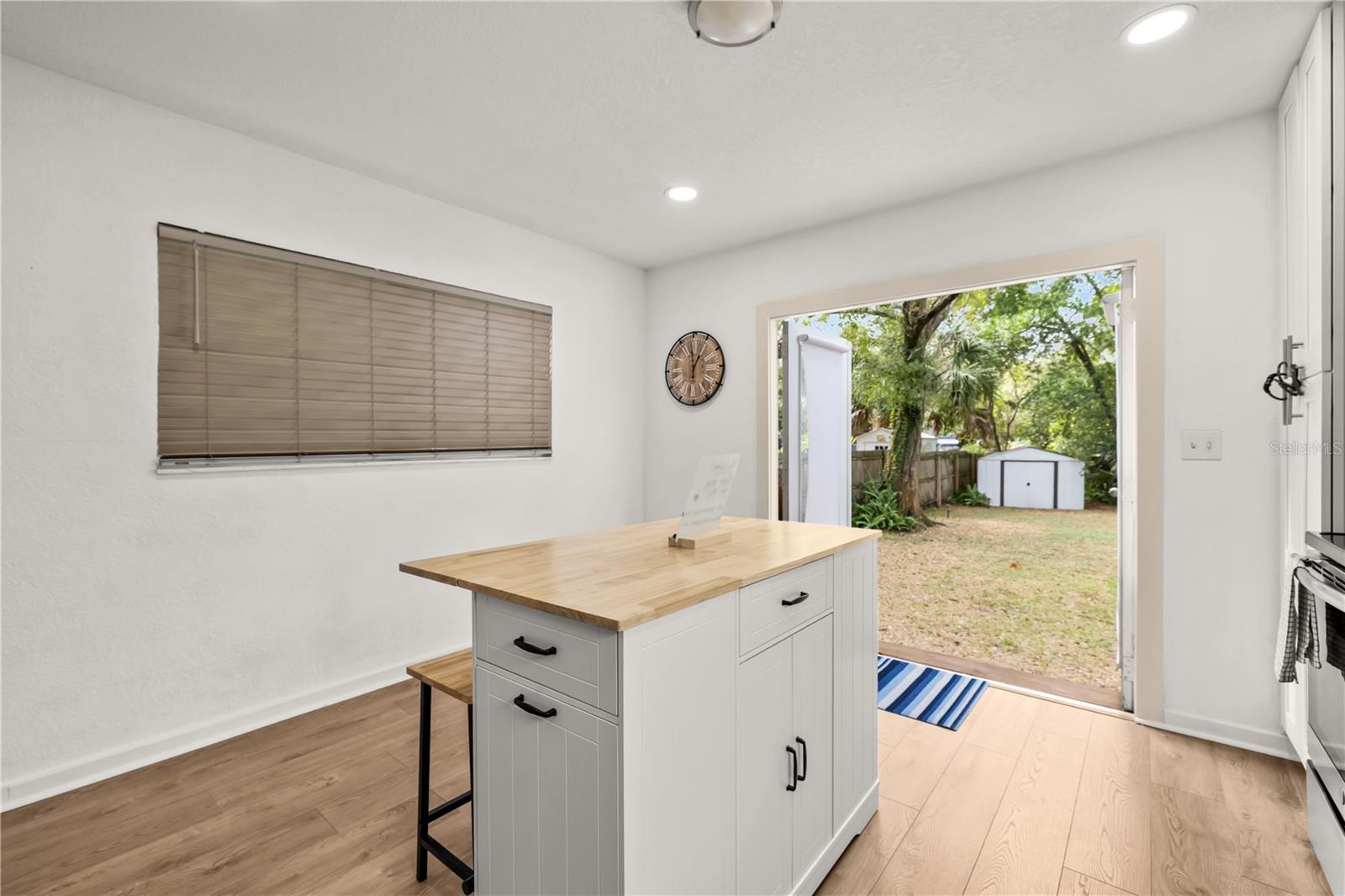 Image 15 of 22 For 3906 Ola Avenue